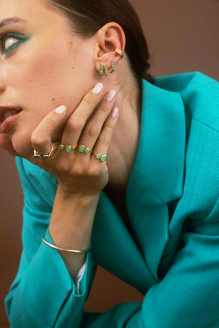 L'ÉDALOUISSANTE NÉON - 9 karat solid Gold Emeralds single earring