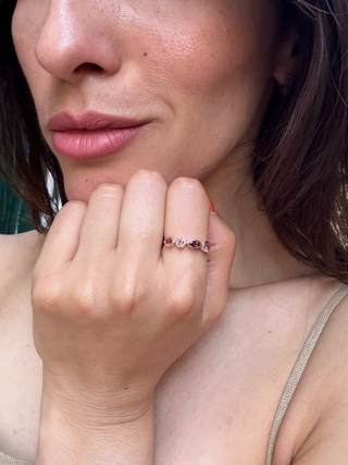 ETERNITÉ - Bague en Or 9 carats & Spinelles