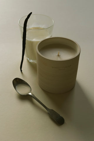 HOT MILK - Candle
