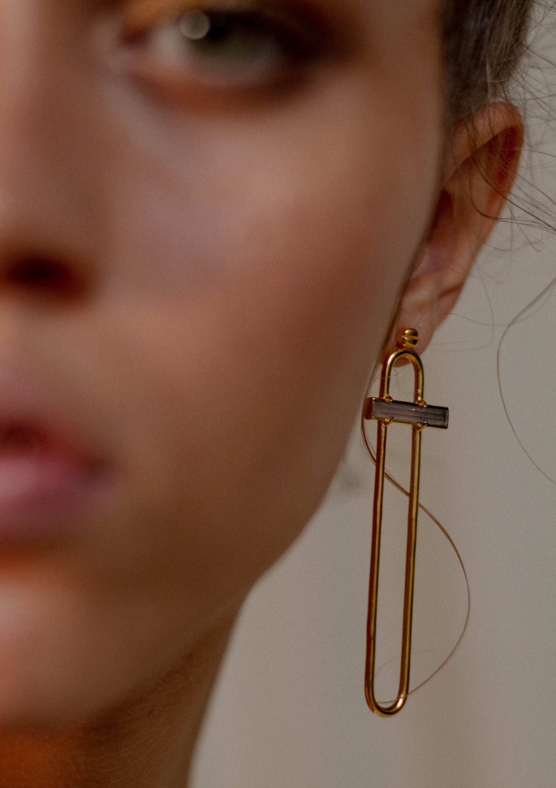 GNOCE Boucles D'Oreilles 925 Argent Sterling - Trombone & Lapin Crâne Pendantes, Design Tendance Punk Gothique Pour Femme